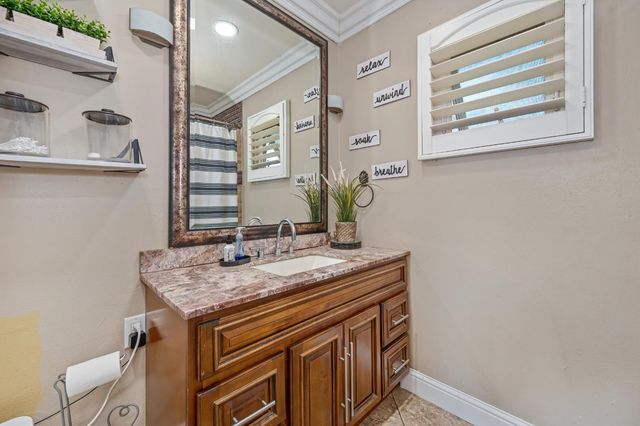 19095 N Augusta St, Woodbridge, CA 95258