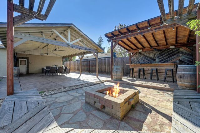 19095 N Augusta St, Woodbridge, CA 95258