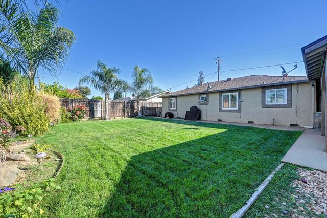 19095 N Augusta St, Woodbridge, CA 95258
