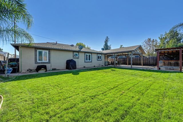 19095 N Augusta St, Woodbridge, CA 95258