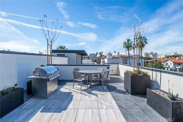 150 Oak Knoll Ave 103, Pasadena, CA 91101