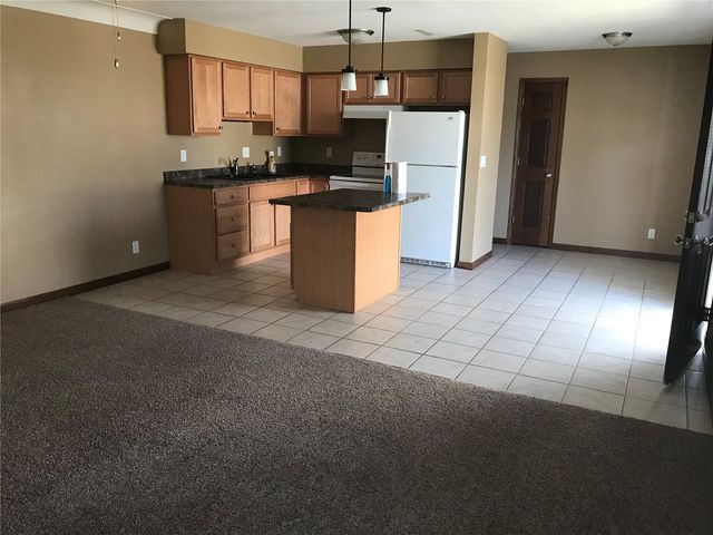 375 - 385 9th Avenue, Marion, IA 52302