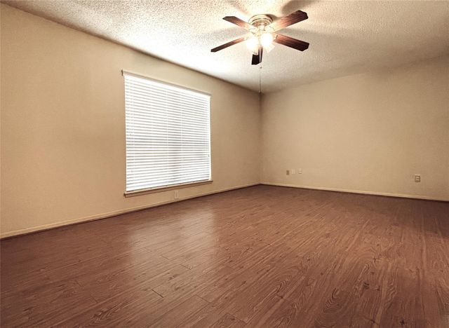 6203 Gladewell Drive, Houston, TX 77072