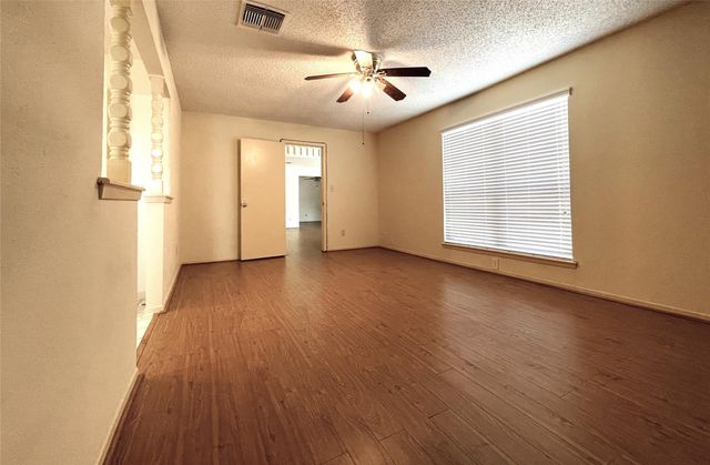 6203 Gladewell Drive, Houston, TX 77072