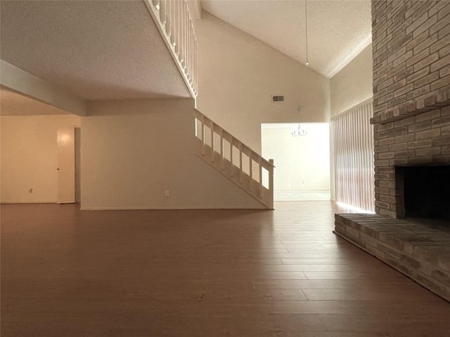 6203 Gladewell Drive, Houston, TX 77072