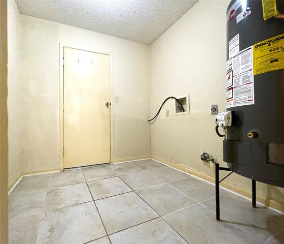 6203 Gladewell Drive, Houston, TX 77072