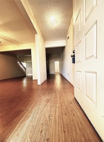 6203 Gladewell Drive, Houston, TX 77072