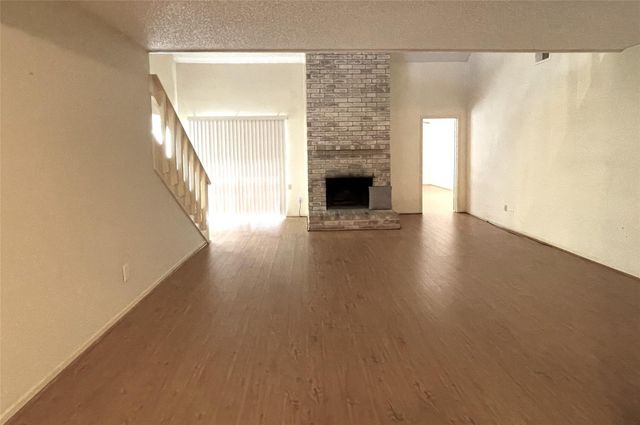 6203 Gladewell Drive, Houston, TX 77072