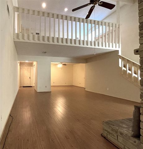 6203 Gladewell Drive, Houston, TX 77072