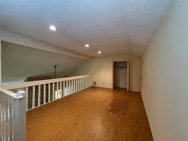 6203 Gladewell Drive, Houston, TX 77072