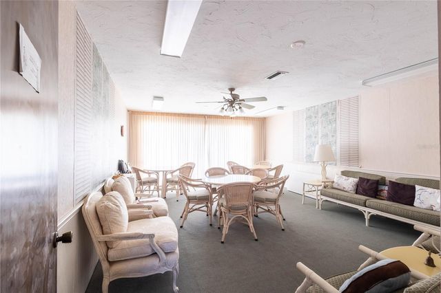 676 PARK CIRCLE 67, Bradenton, FL 34207