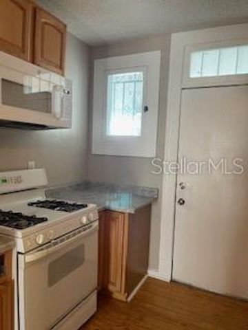 912 E SAINT CLAIR STREET, Tampa, FL 33605