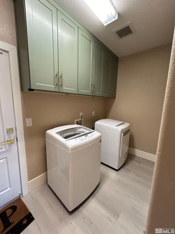 2777 Dome Court, Sparks, NV 89436