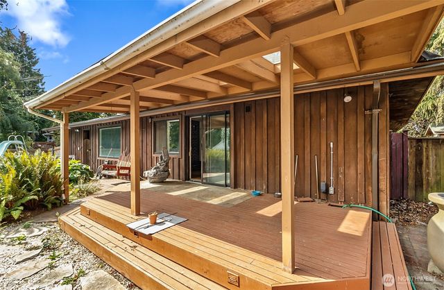 12042 14th Avenue S, Burien, WA 98168
