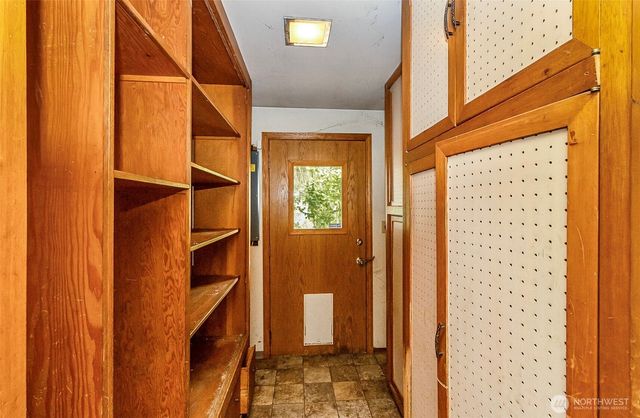 12042 14th Avenue S, Burien, WA 98168