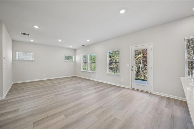 6917 Winchester Place, Fairburn, GA 30213