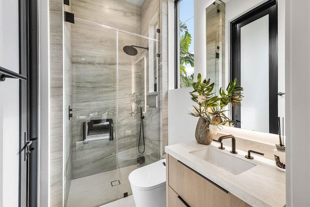 499 NE 4th Street, Boca Raton, FL 33432