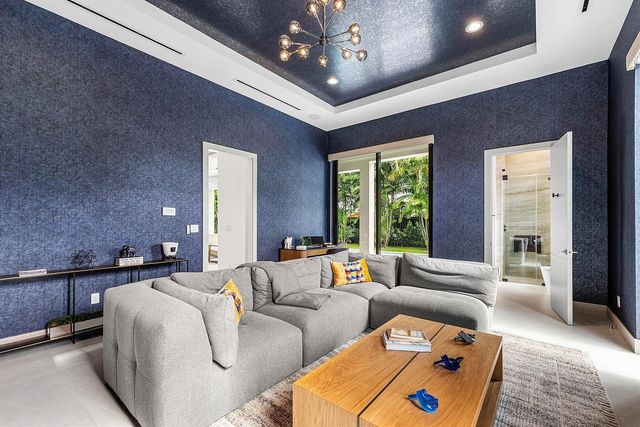 499 NE 4th Street, Boca Raton, FL 33432