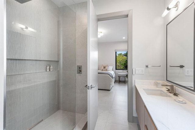 499 NE 4th Street, Boca Raton, FL 33432