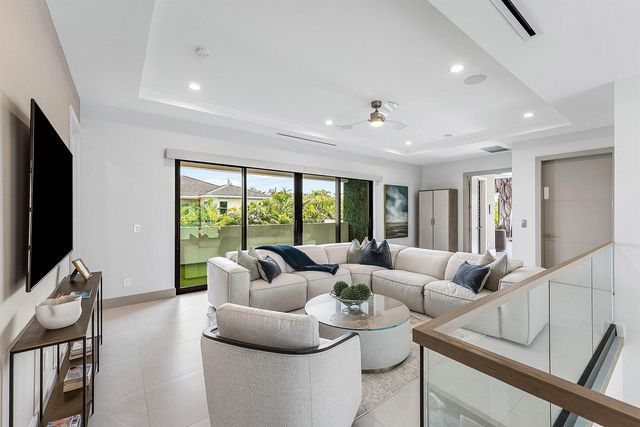 499 NE 4th Street, Boca Raton, FL 33432