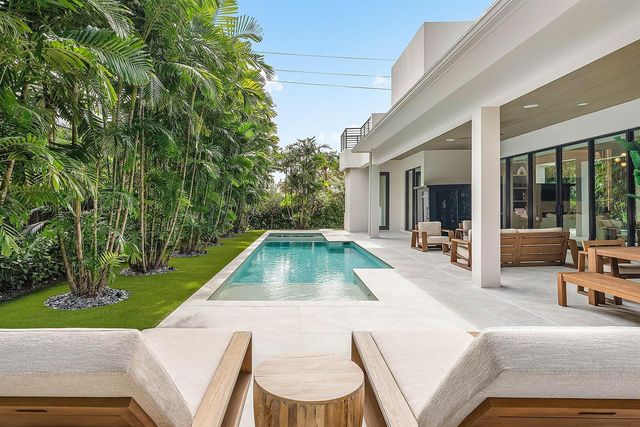 499 NE 4th Street, Boca Raton, FL 33432