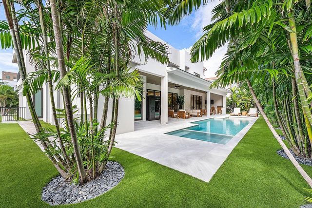 499 NE 4th Street, Boca Raton, FL 33432