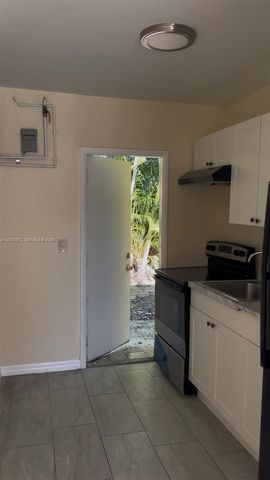 706 SW 4th Terrace 4, Dania Beach, FL 33004