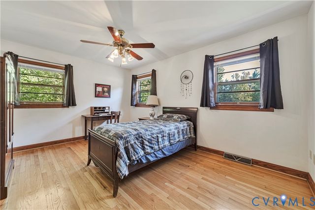 712 Fredericks Hall Rd, Bumpass, VA 23024