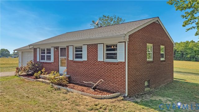 712 Fredericks Hall Rd, Bumpass, VA 23024