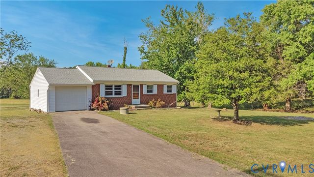 712 Fredericks Hall Rd, Bumpass, VA 23024
