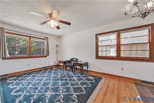 712 Fredericks Hall Rd, Bumpass, VA 23024