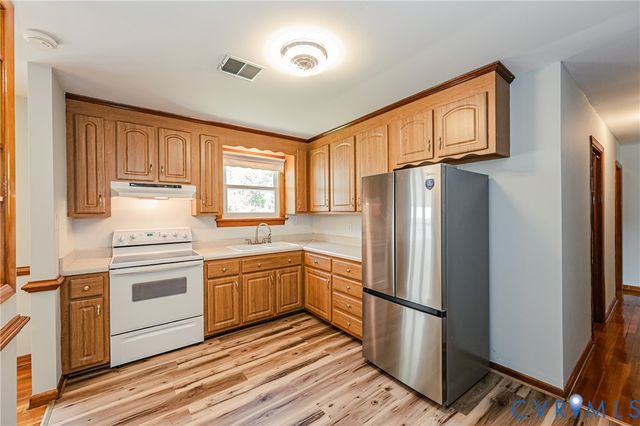 7331 Sandy Ln, Mechanicsville, VA 23111