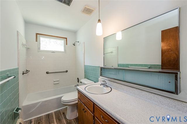 7331 Sandy Ln, Mechanicsville, VA 23111