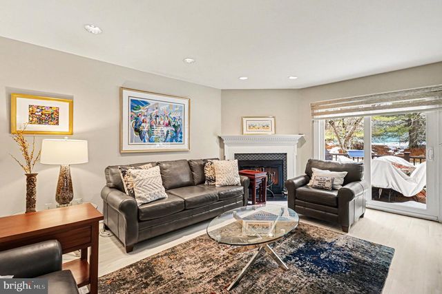 112 MEDINAH DR, Blue Bell, PA 19422