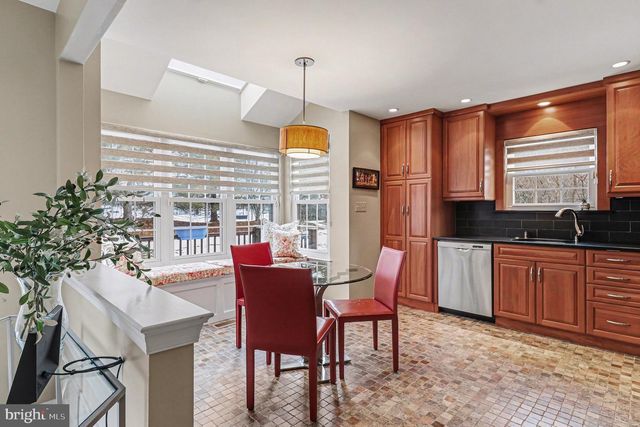 112 MEDINAH DR, Blue Bell, PA 19422