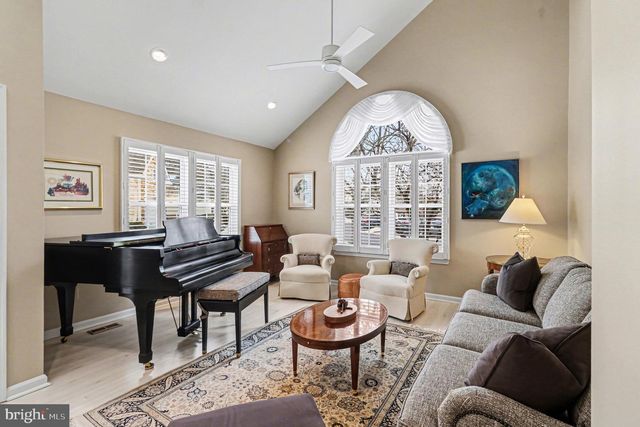 112 MEDINAH DR, Blue Bell, PA 19422