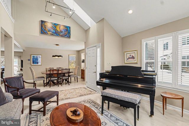 112 MEDINAH DR, Blue Bell, PA 19422