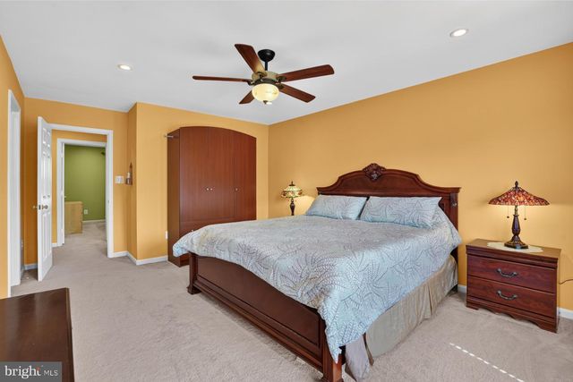 6888 KERRYWOOD CIR, Centreville, VA 20121