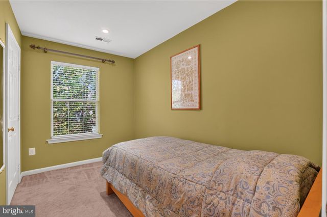 6888 KERRYWOOD CIR, Centreville, VA 20121