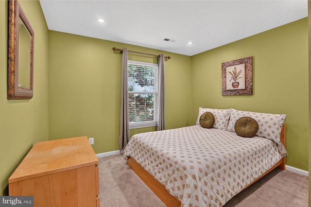 6888 KERRYWOOD CIR, Centreville, VA 20121
