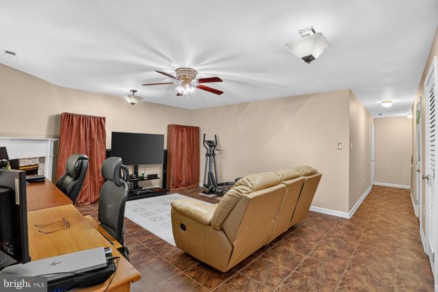 6888 KERRYWOOD CIR, Centreville, VA 20121