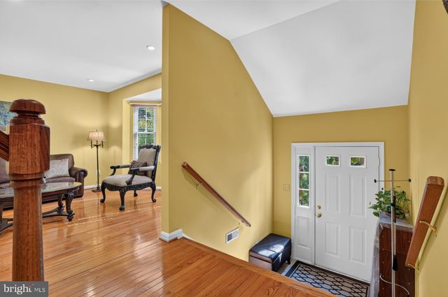 6888 KERRYWOOD CIR, Centreville, VA 20121