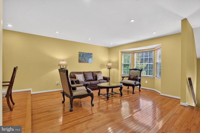 6888 KERRYWOOD CIR, Centreville, VA 20121