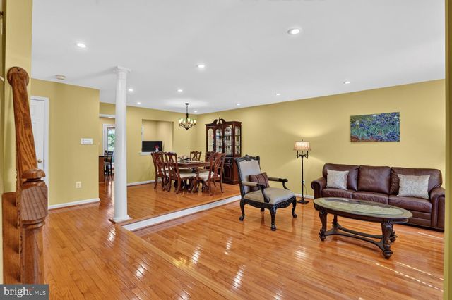 6888 KERRYWOOD CIR, Centreville, VA 20121