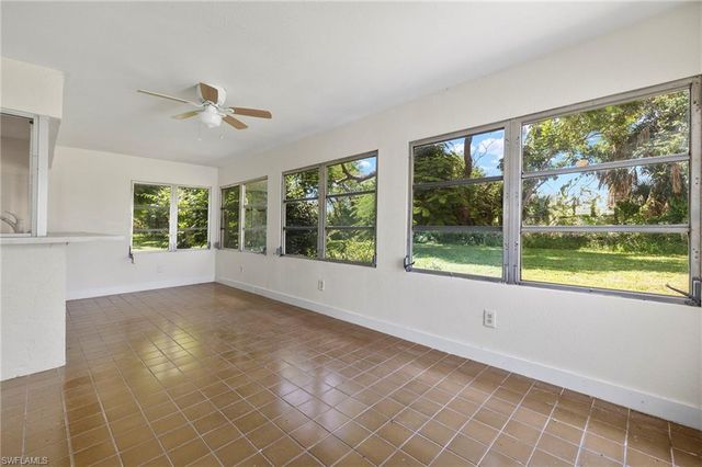 5734 SW 1st CT, Cape Coral, FL 33914
