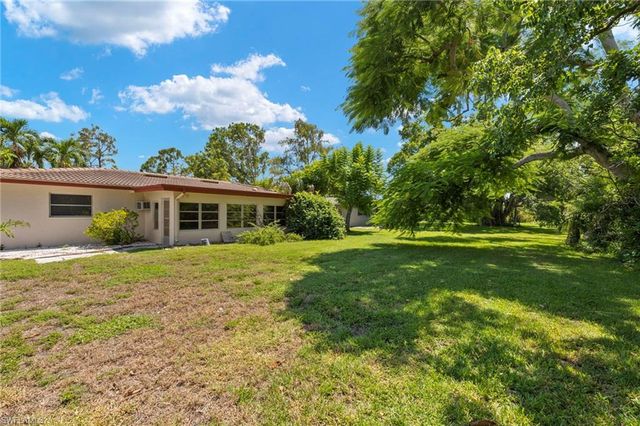 5734 SW 1st CT, Cape Coral, FL 33914