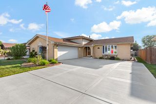 16544 Parkview Avenue, Tinley Park, IL 60477