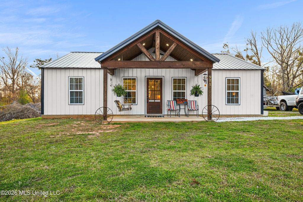 921 Highway 349, Potts Camp, MS 38659