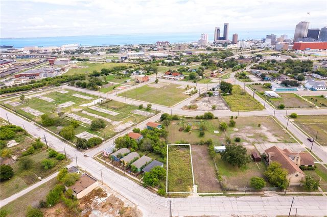 1222 Sam Rankin St, Corpus Christi, TX 78401