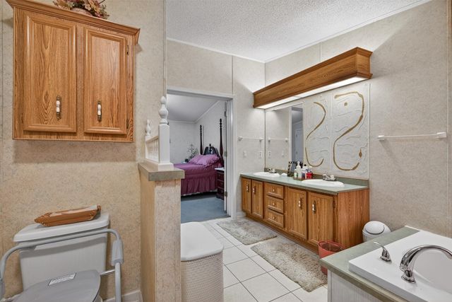 6772 Greenway Avenue, Shreveport, LA 71119